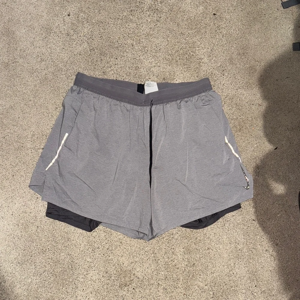 Nike Men's Athletic Shorts in Gray - Picture 1 of 3